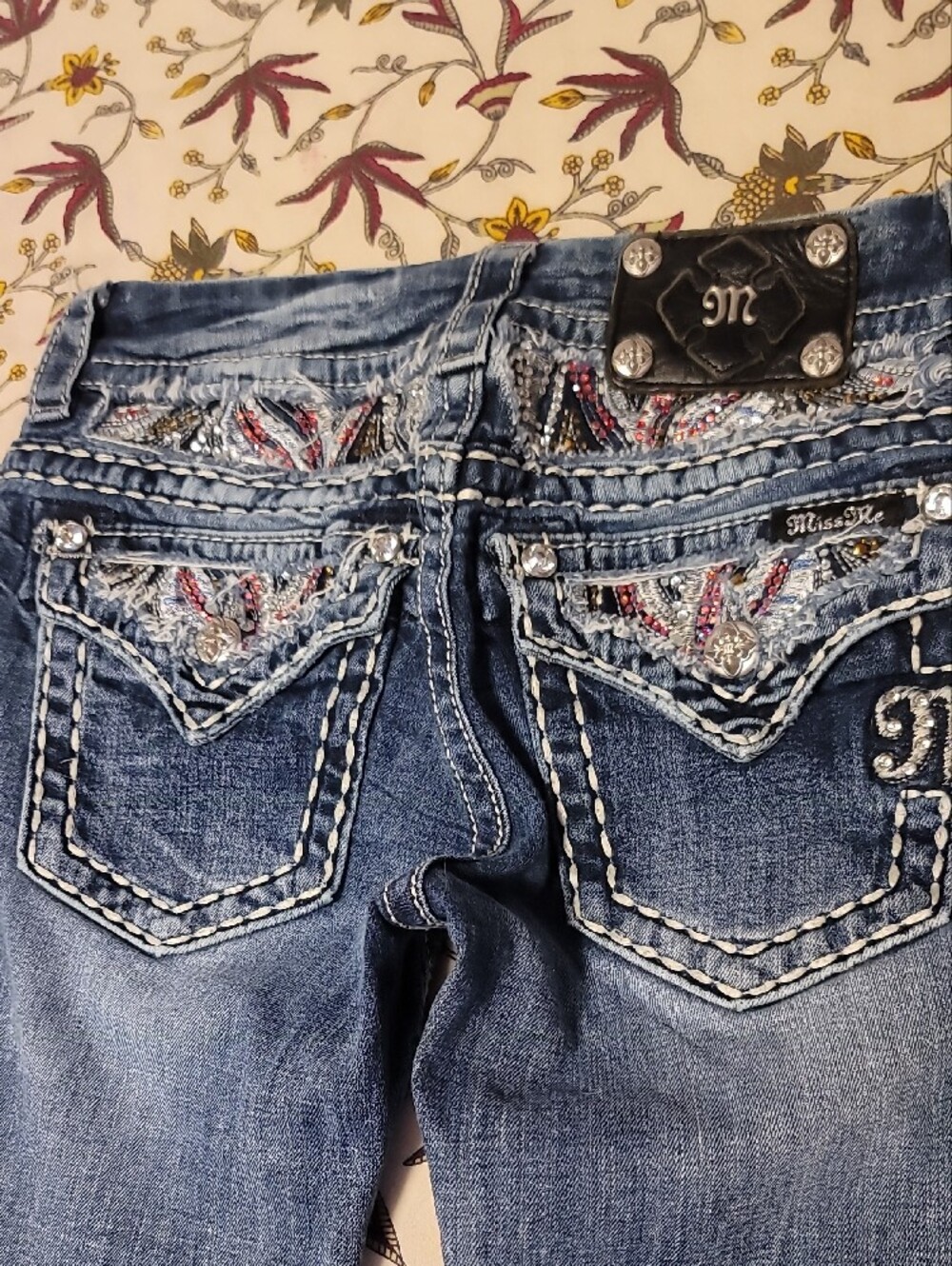 Miss Me Sz 27 Skinny Jeans Sparkly!